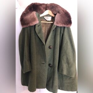 Namdlef mohair 90
Vintage green coat from
Eaton’s